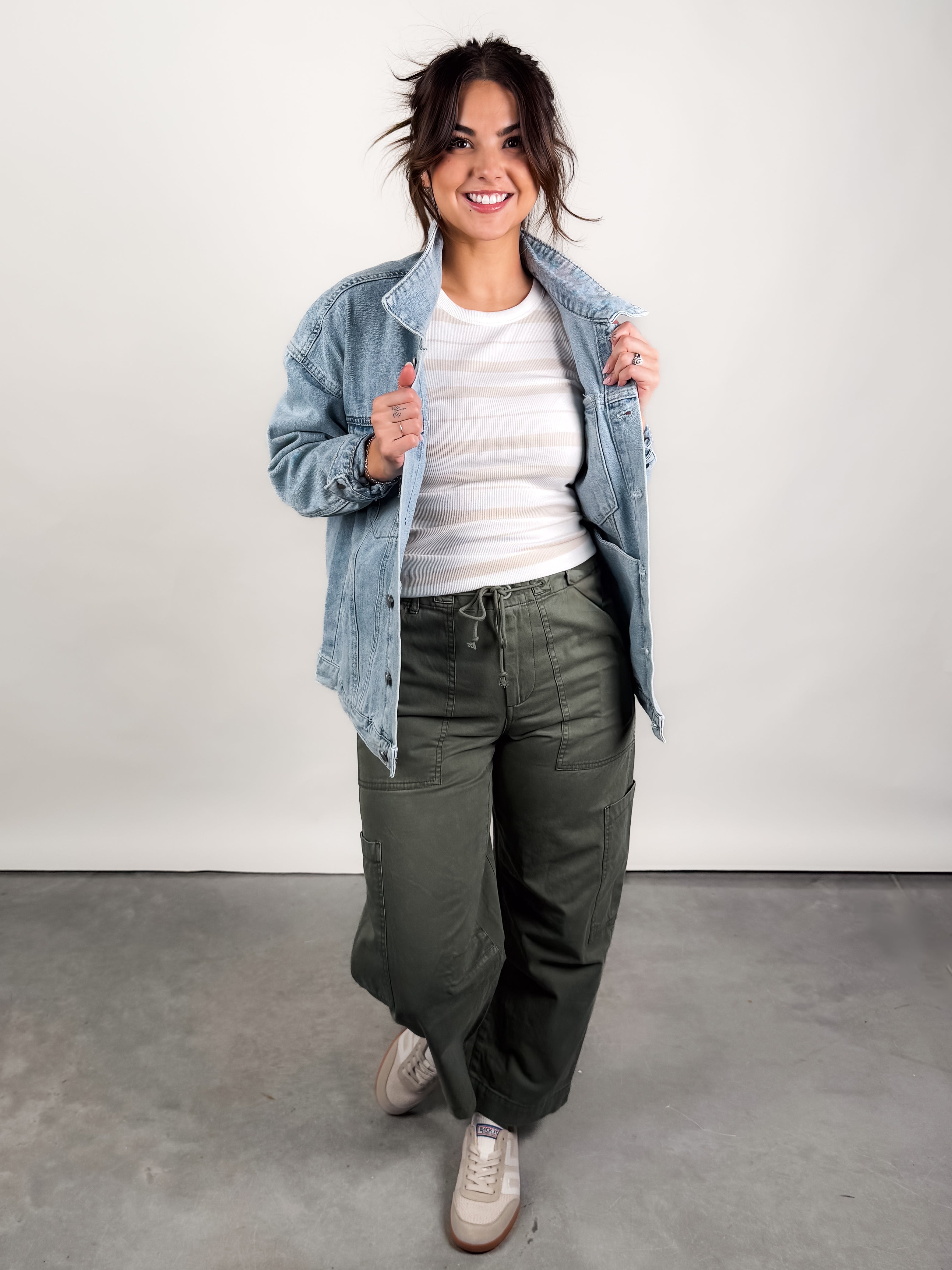 Boyfriend Denim Jacket Look image