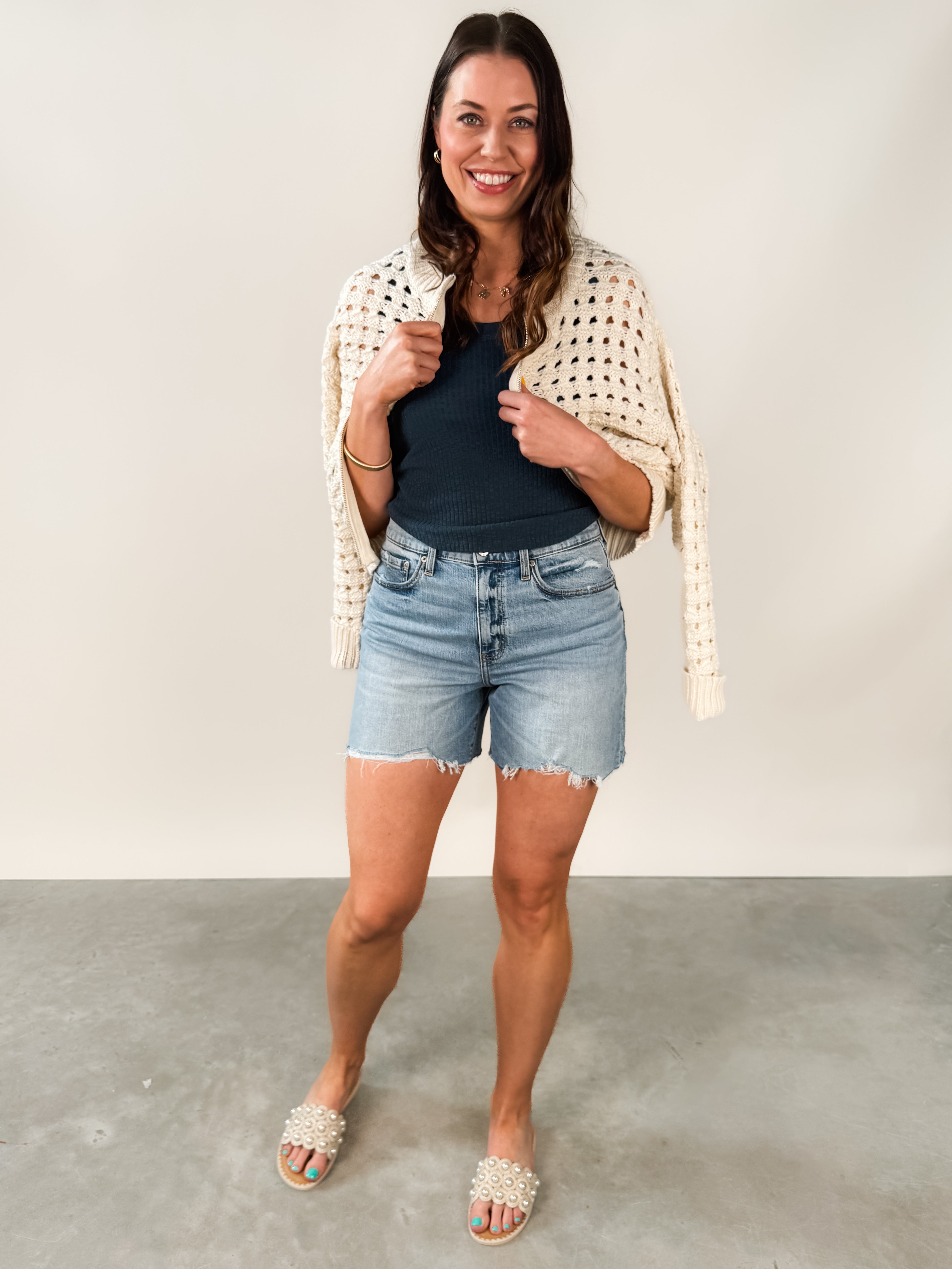 Suki Scoop Neck Rib Tank Look image