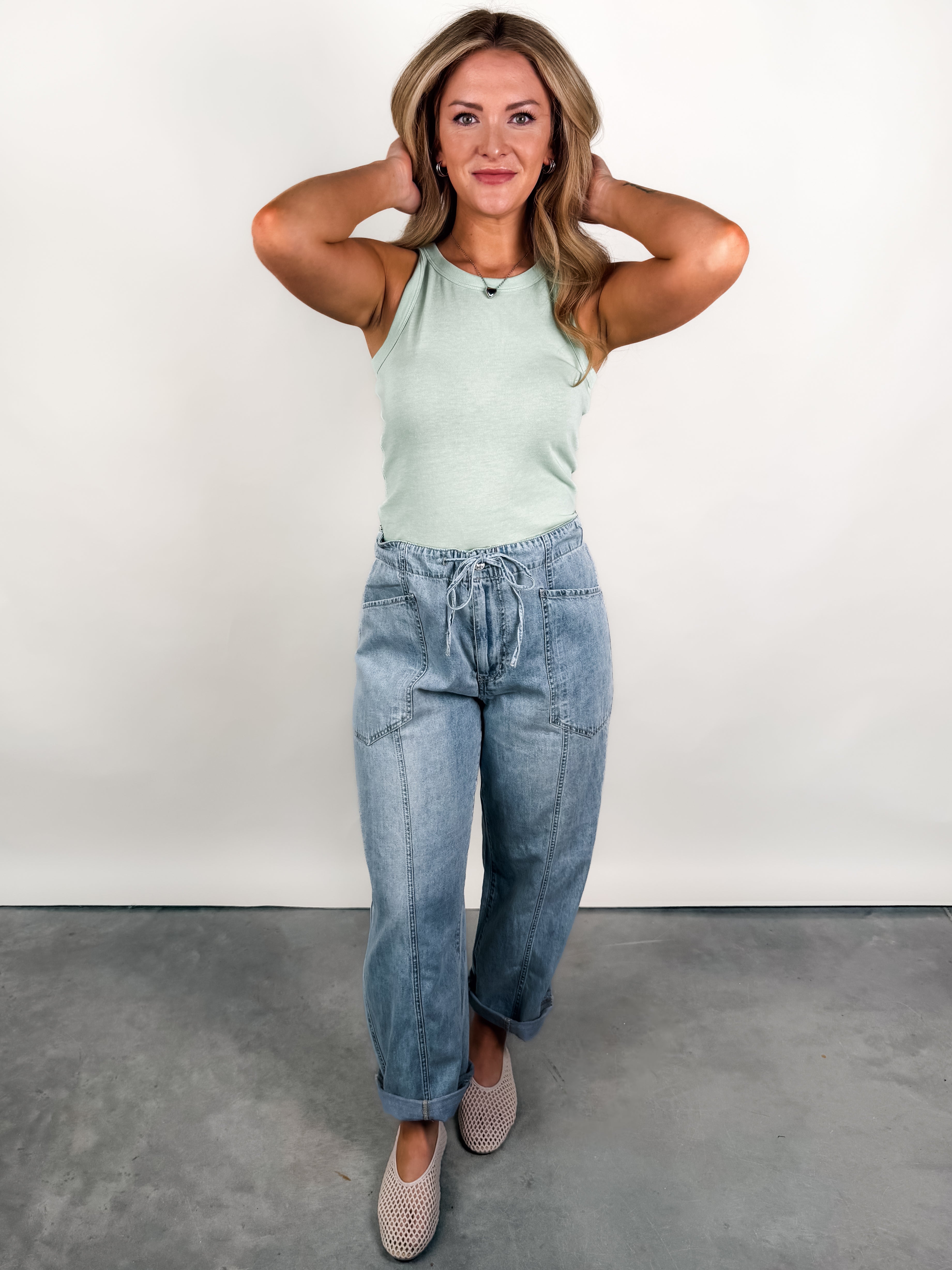 Select Tank Look image