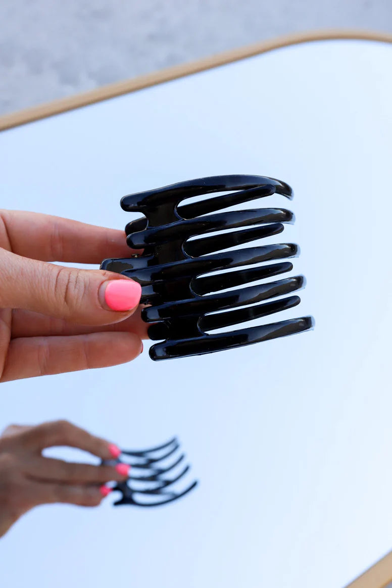 Wide Lay Down Claw Clip