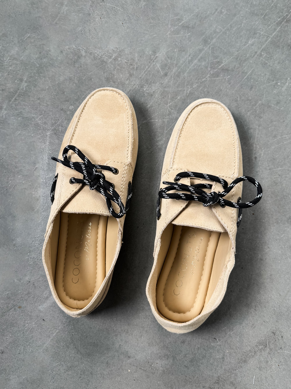 Petra Suede Flat