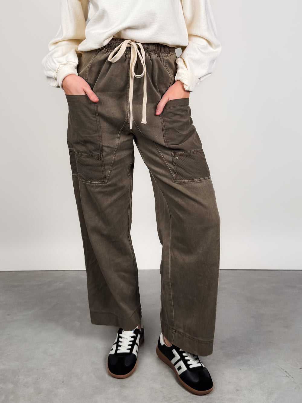 Drawstring barrel pants