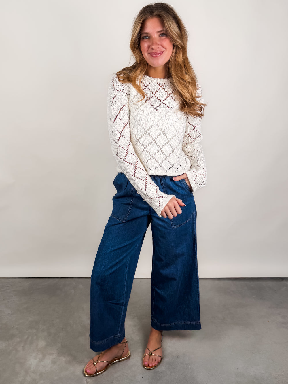 Hullen Crochet Sweater