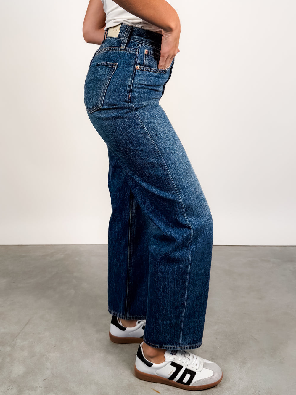 Wes High Rise Barrel Jean in Premiere