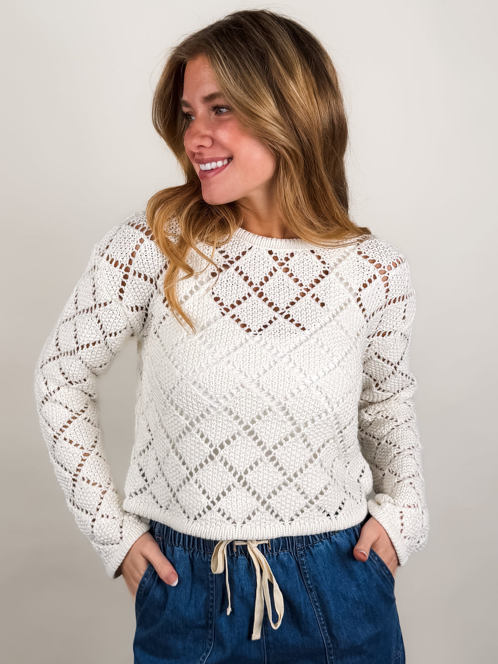 Hullen Crochet Sweater