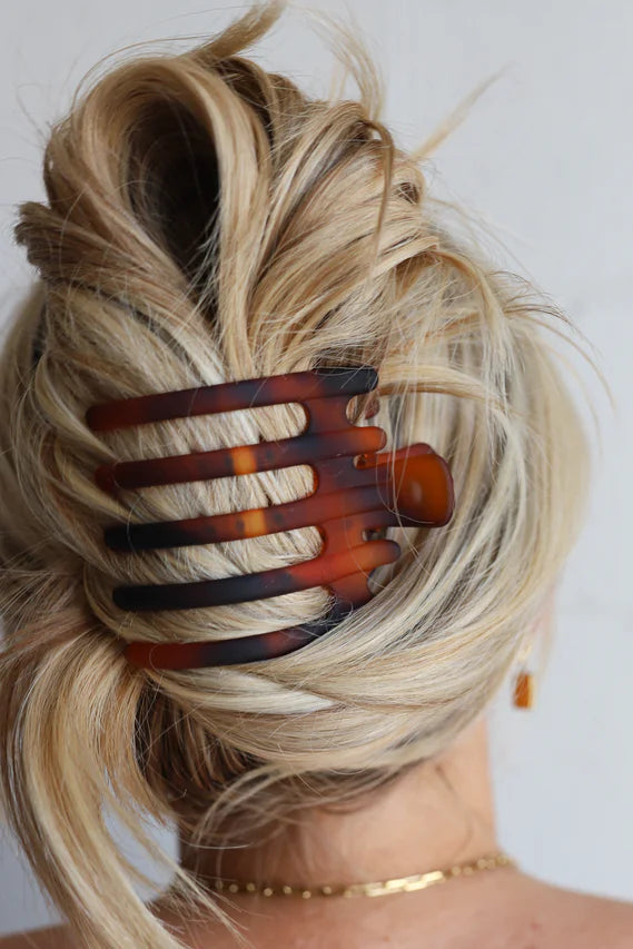 Wide Lay Down Claw Clip