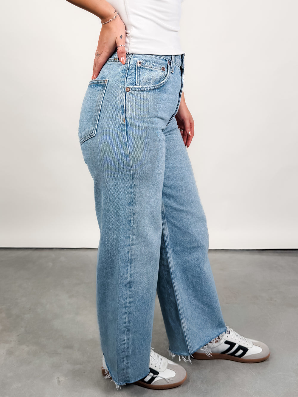 Low Curve Fray in Force