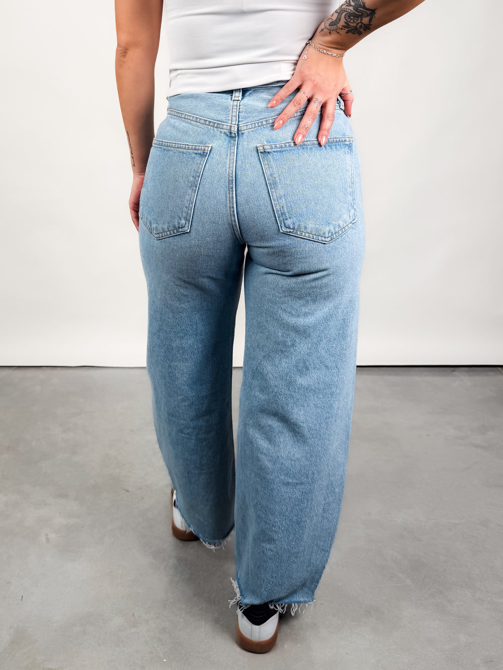 Low Curve Fray in Force