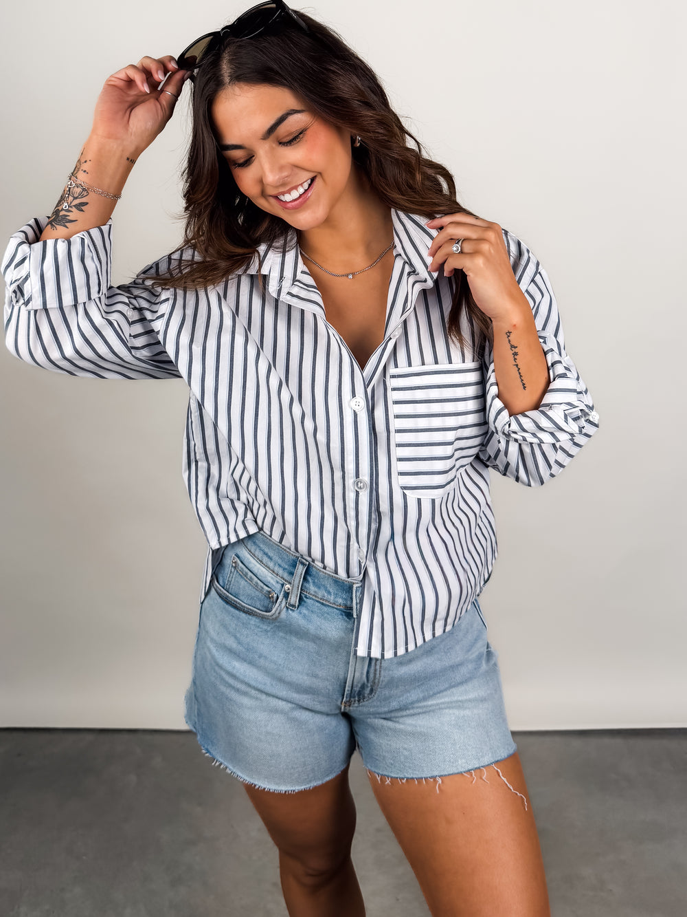 Kerwin Crisp Poplin LS Hi-Low Shirt