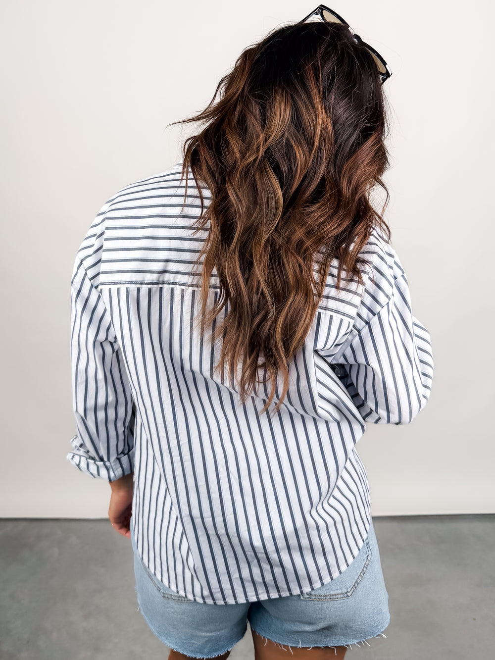 Kerwin Crisp Poplin LS Hi-Low Shirt