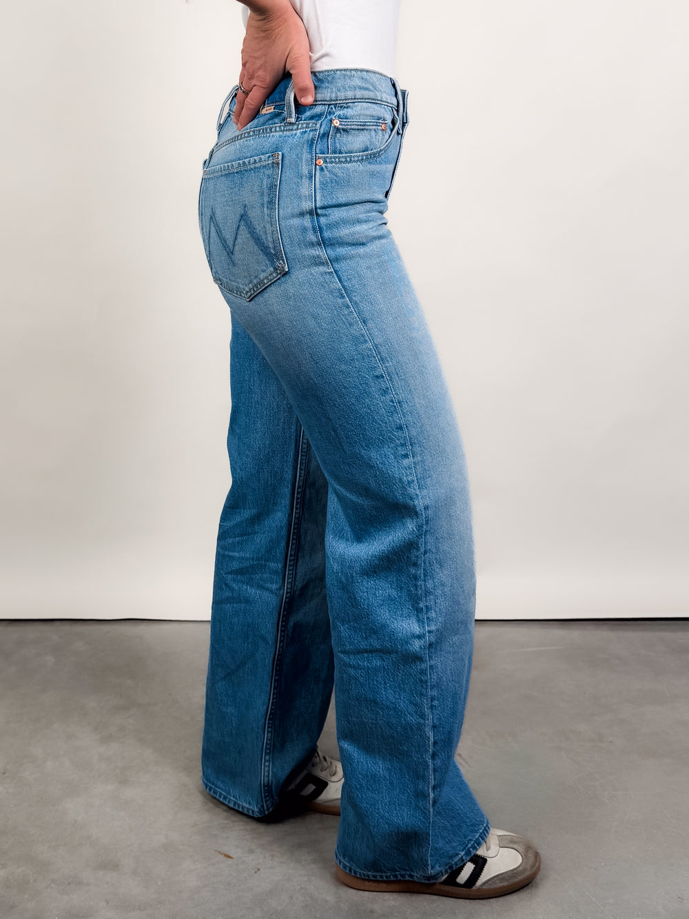 The Rerun Zip Sneak in Last Bite